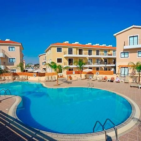 STAY Kyklades Resort&Spa Paralimni Exteriör bild