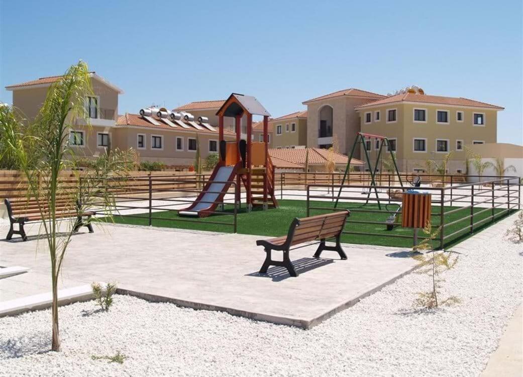 STAY Kyklades Resort&Spa Paralimni Exteriör bild